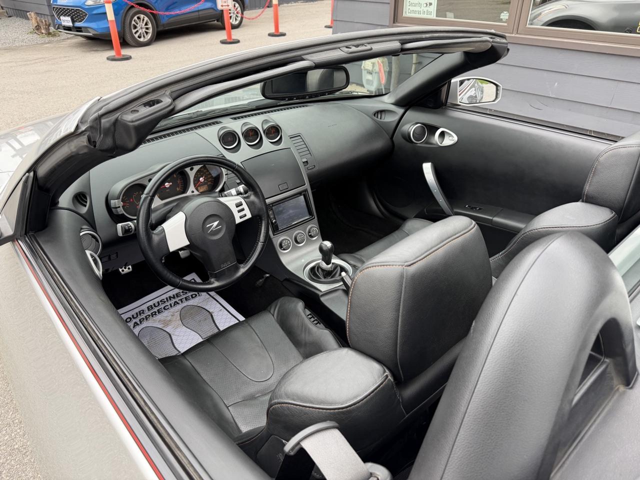 2004 Nissan 350Z  Photo