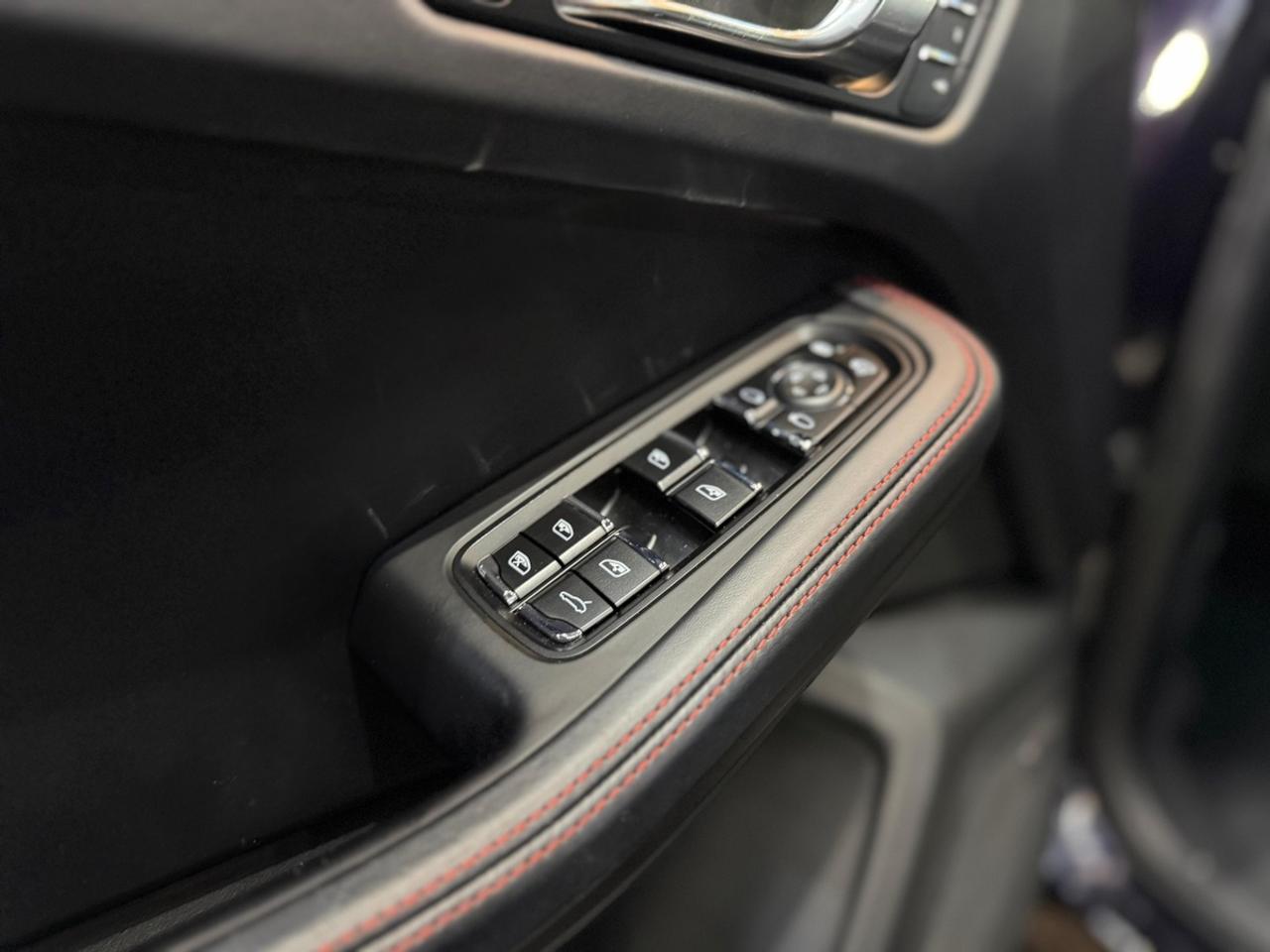 2018 Porsche Macan PTS/PDLS+/GTS/ONE OWNER/CLEAN TITLE/LOADED Photo
