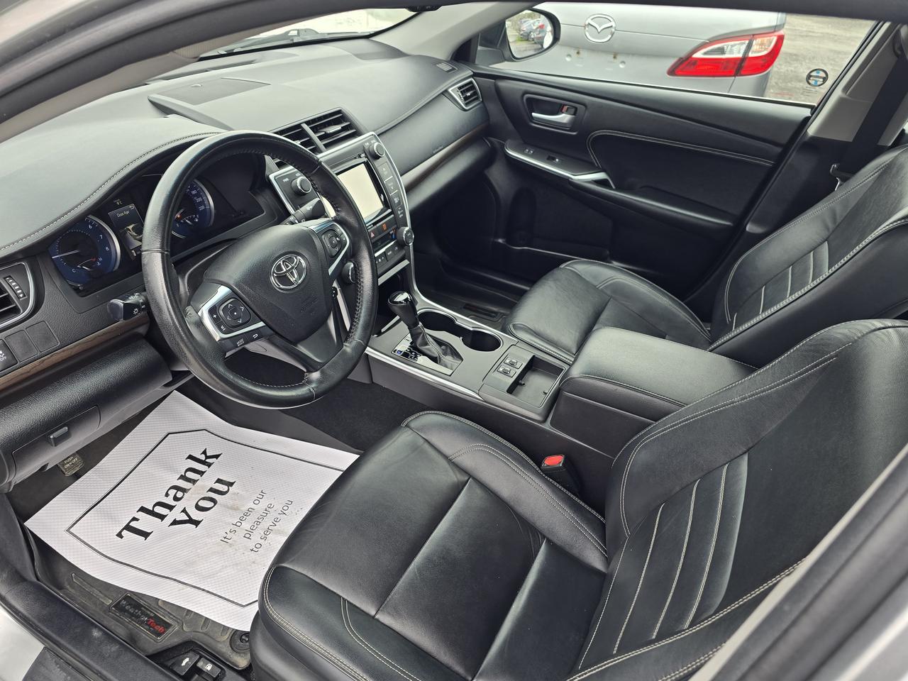2016 Toyota Camry XLE Photo