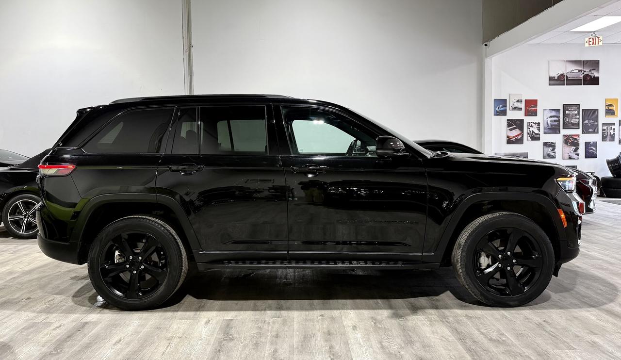 2024 Jeep Grand Cherokee Limited|Blacktop|Luxury Tech 3|Clean Carfax||Panar Photo