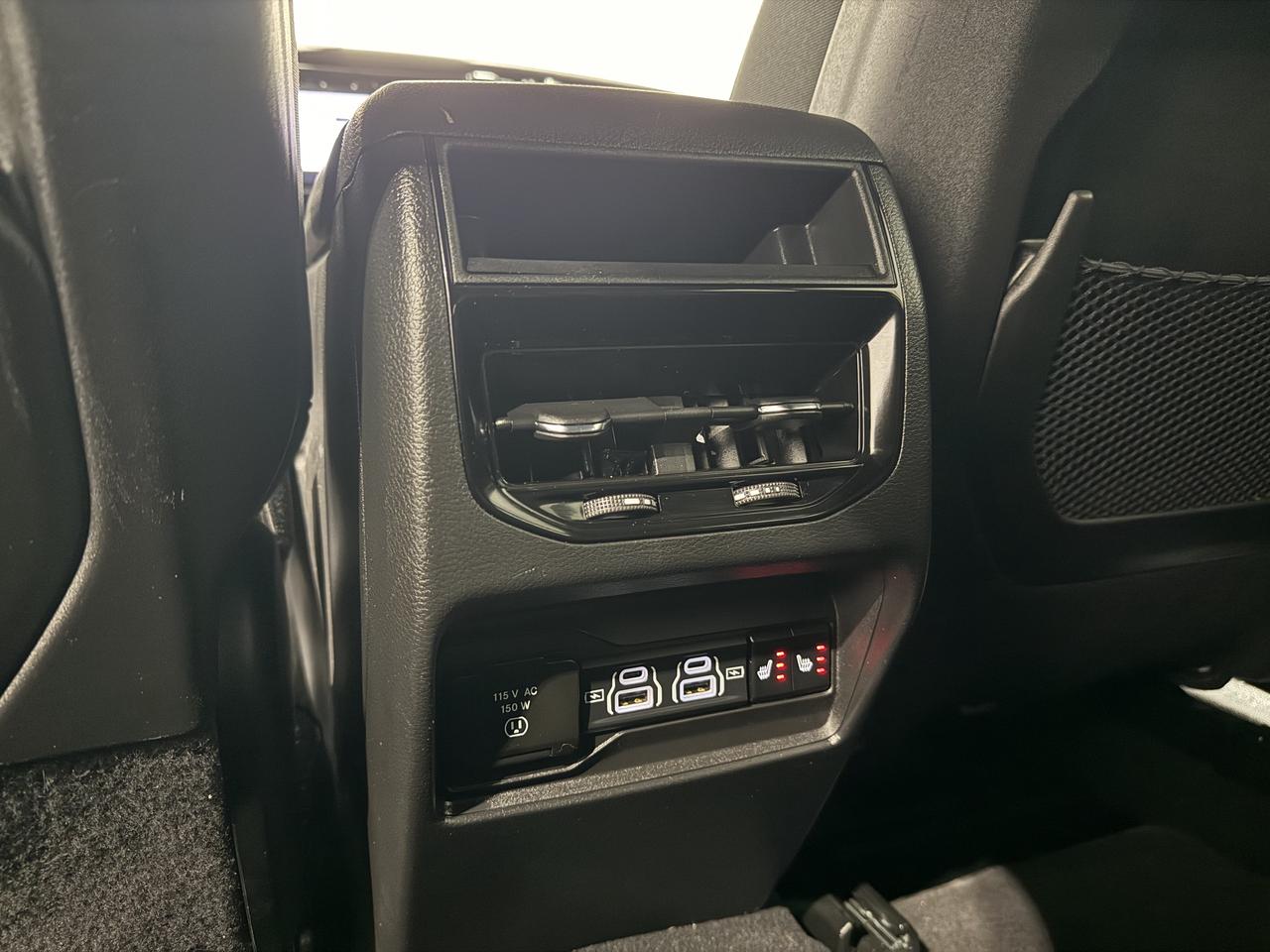 2024 Jeep Grand Cherokee Limited|Blacktop|Luxury Tech 3|Clean Carfax||Panar Photo