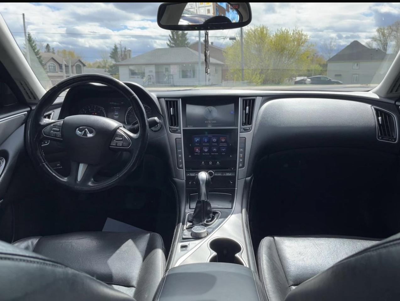 2014 Infiniti Q50 Premium Photo