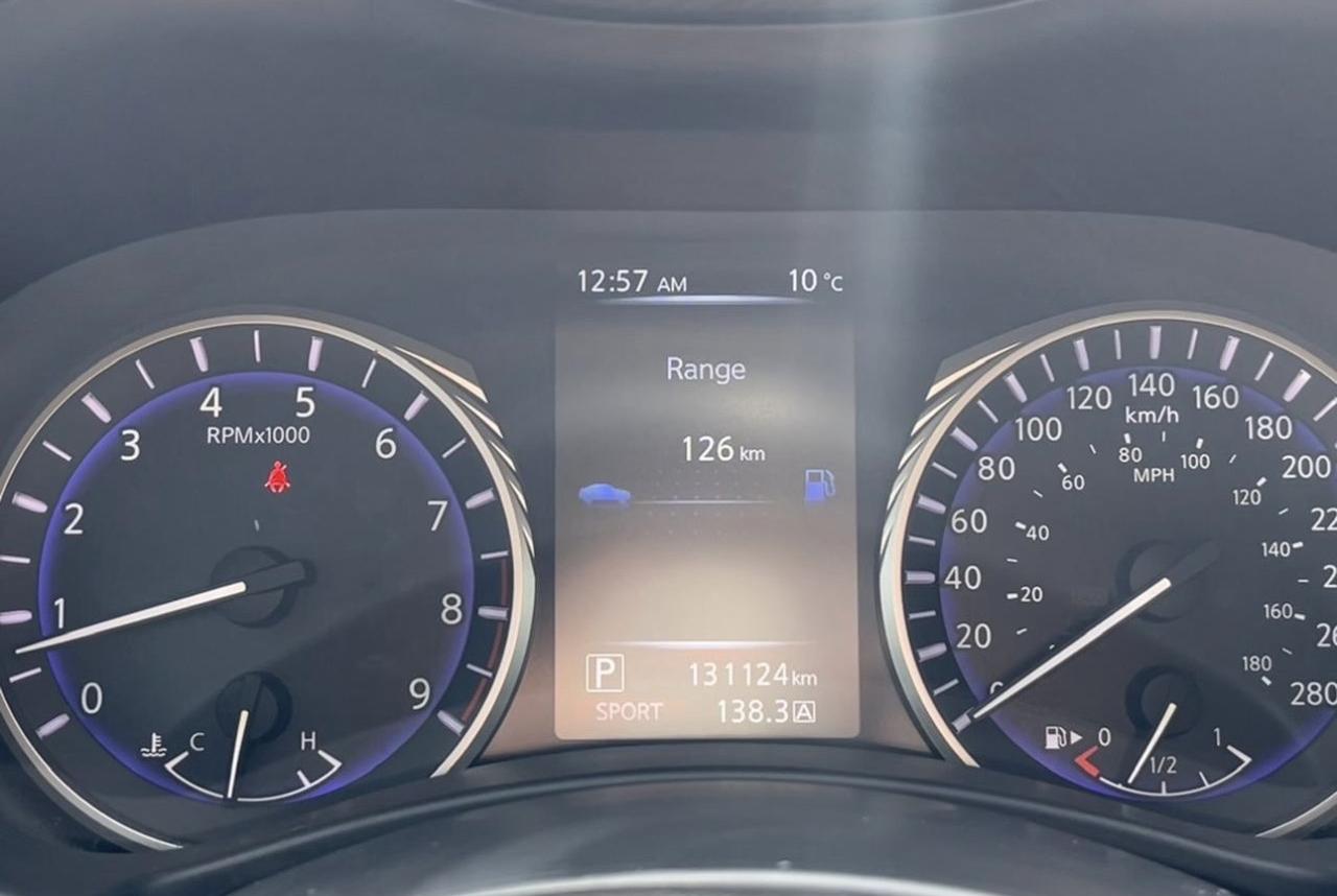 2014 Infiniti Q50 Premium Photo
