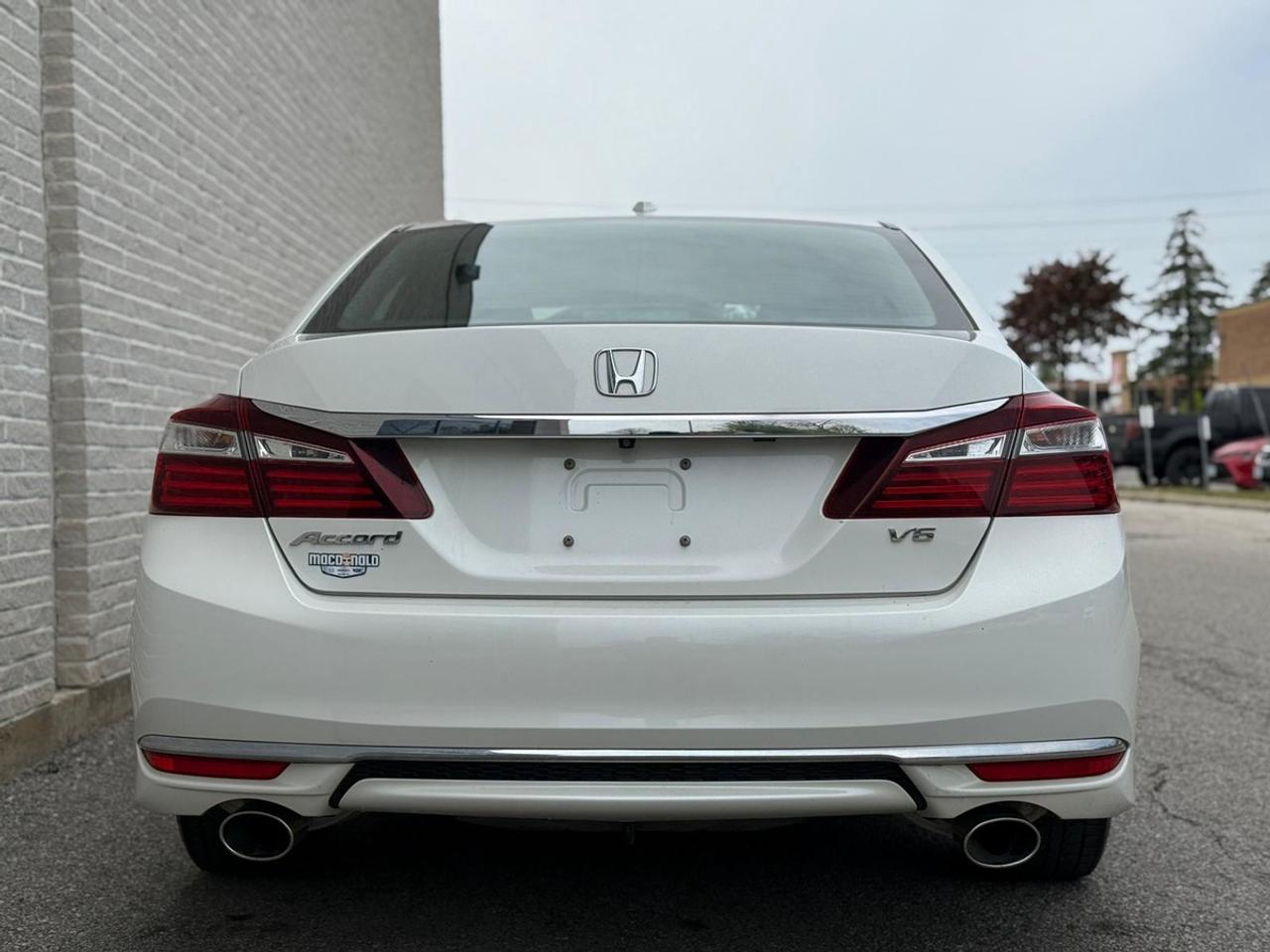 2017 Honda Accord EX-L Photo