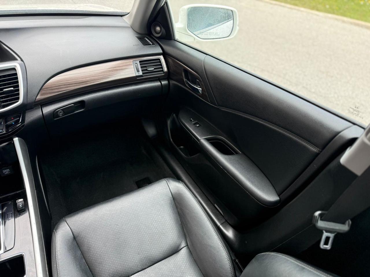 2017 Honda Accord EX-L Photo