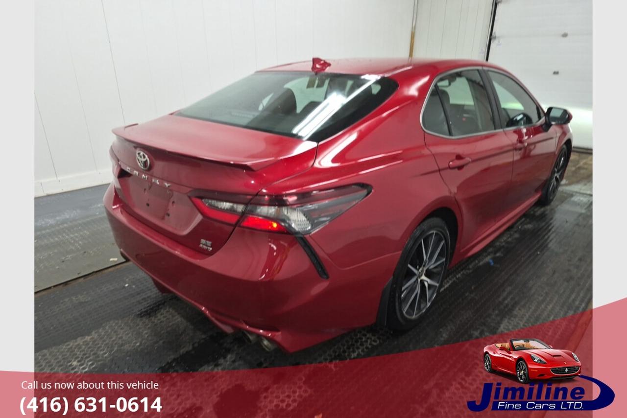 2021 Toyota Camry SE PACKAGE Photo
