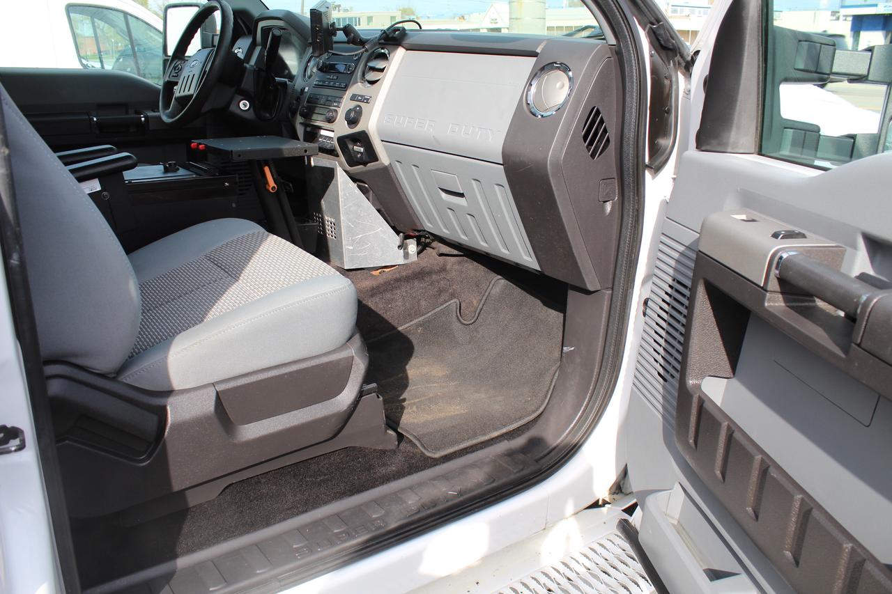 2016 Ford F-350 Super Duty XLT SuperCab SRW Service Body Photo