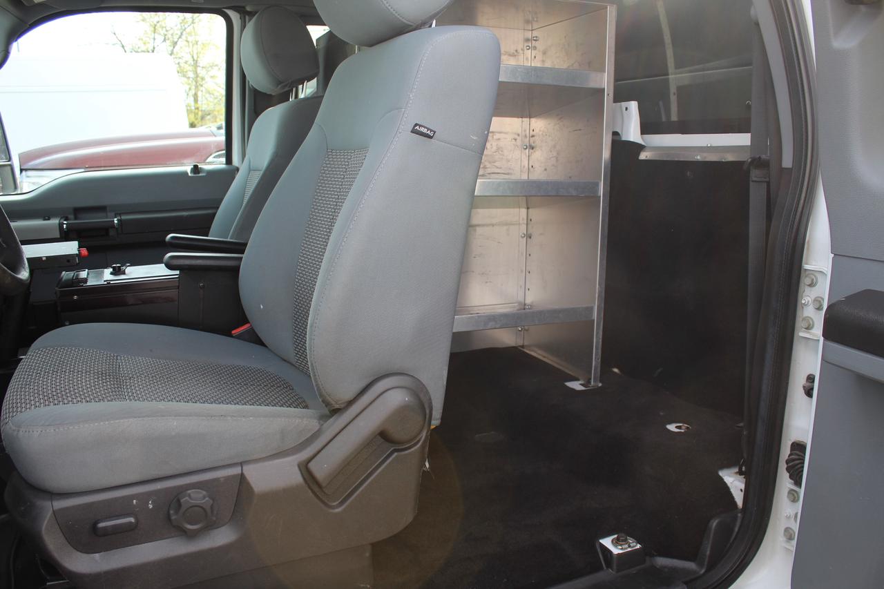 2016 Ford F-350 Super Duty XLT SuperCab SRW Service Body Photo