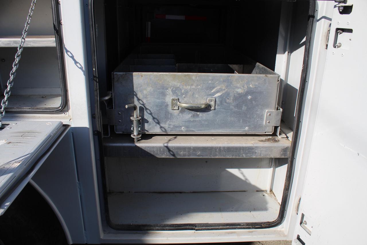 2016 Ford F-350 Super Duty XLT SuperCab SRW Service Body Photo