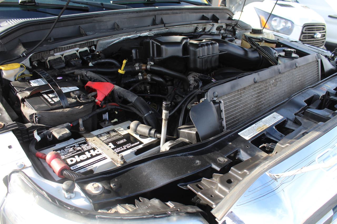 2016 Ford F-350 Super Duty XLT SuperCab SRW Service Body Photo