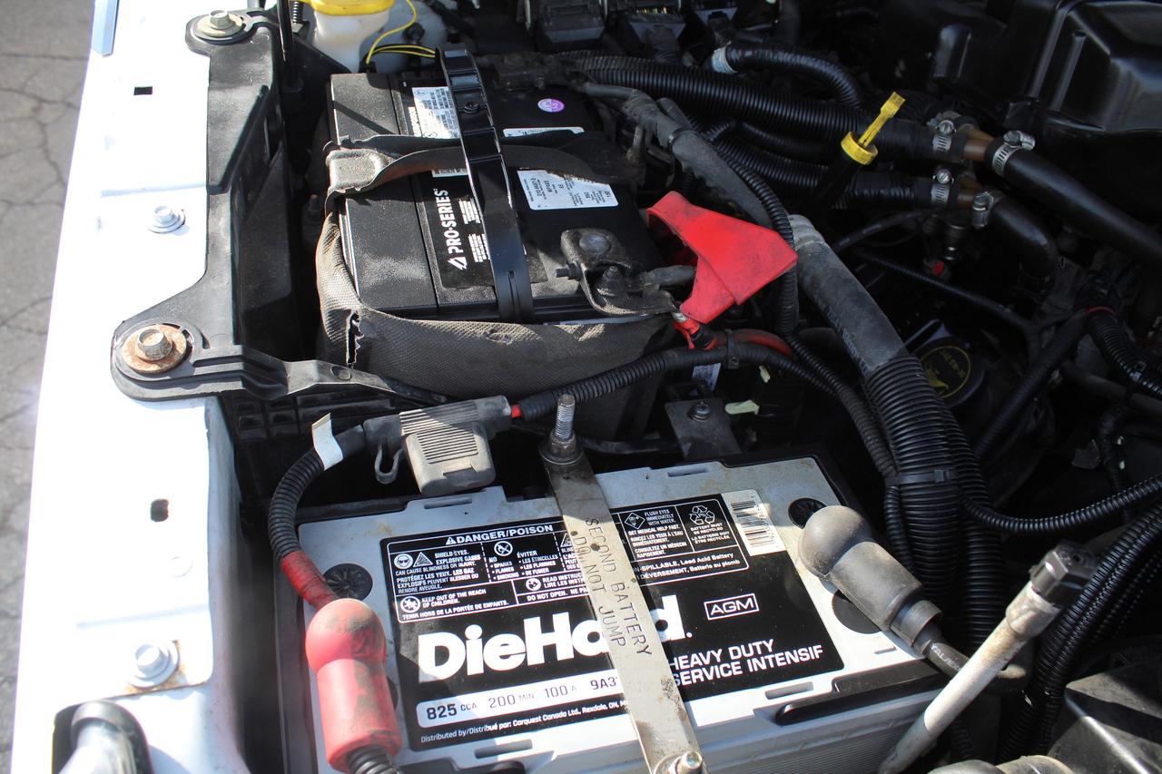 2016 Ford F-350 Super Duty XLT SuperCab SRW Service Body Photo