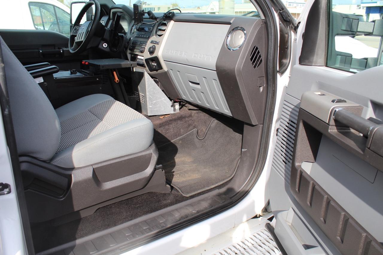 2016 Ford F-350 Super Duty XLT SuperCab SRW Service Body Photo