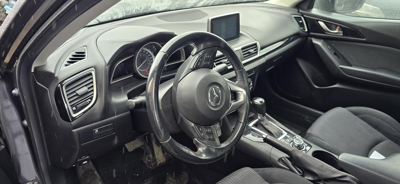 2016 Mazda MAZDA3 i Touring Photo