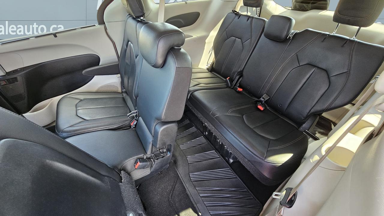 2018 Chrysler Pacifica Touring L Photo