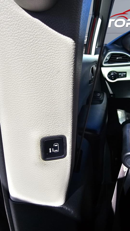 2018 Chrysler Pacifica Touring L Photo