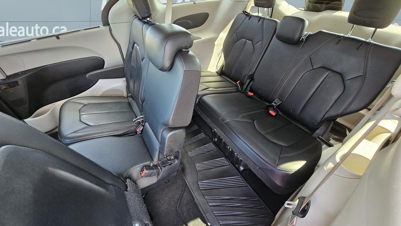 2018 Chrysler Pacifica Touring L Photo