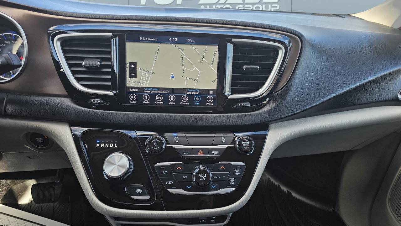 2018 Chrysler Pacifica Touring L Photo