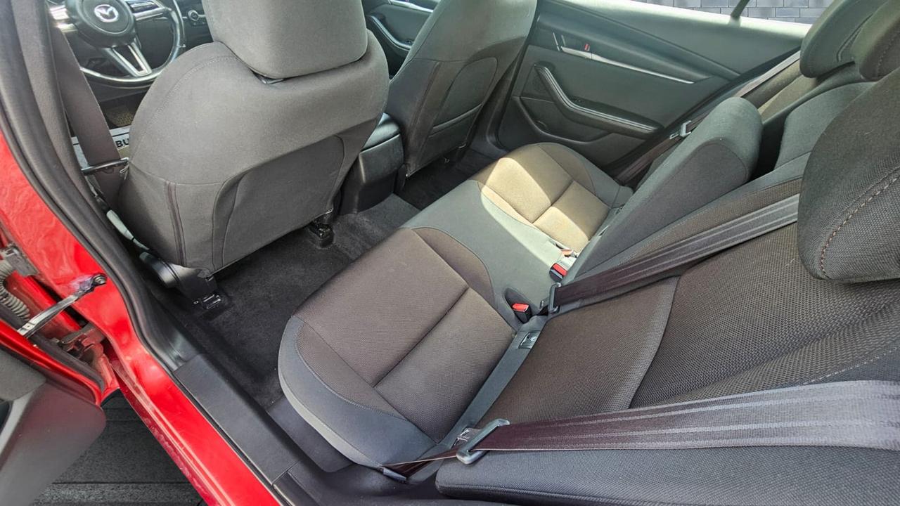 2022 Mazda MAZDA3 GS Photo