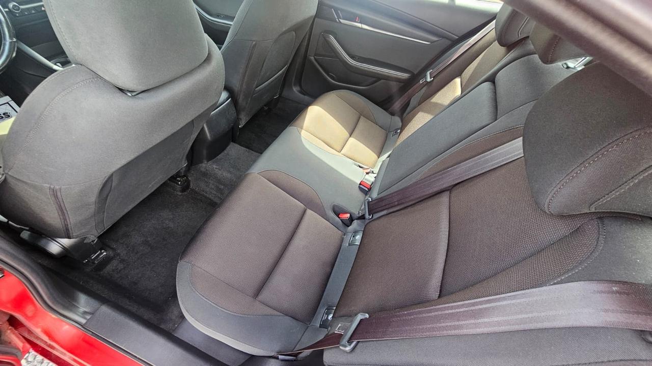 2022 Mazda MAZDA3 GS Photo