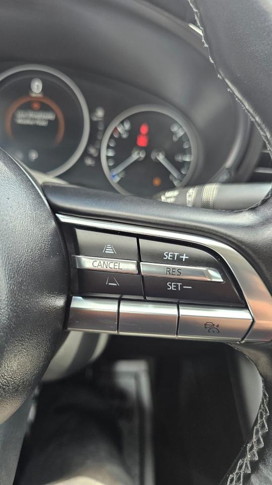 2022 Mazda MAZDA3 GS Photo