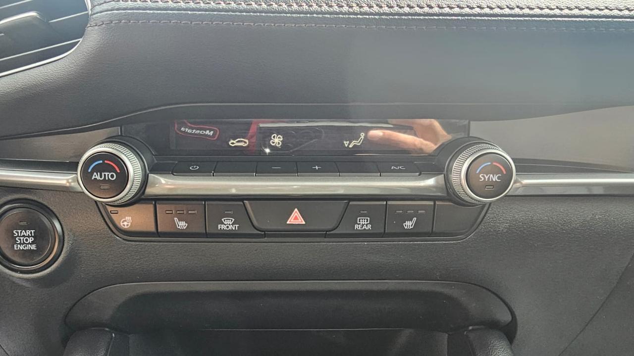 2022 Mazda MAZDA3 GS Photo