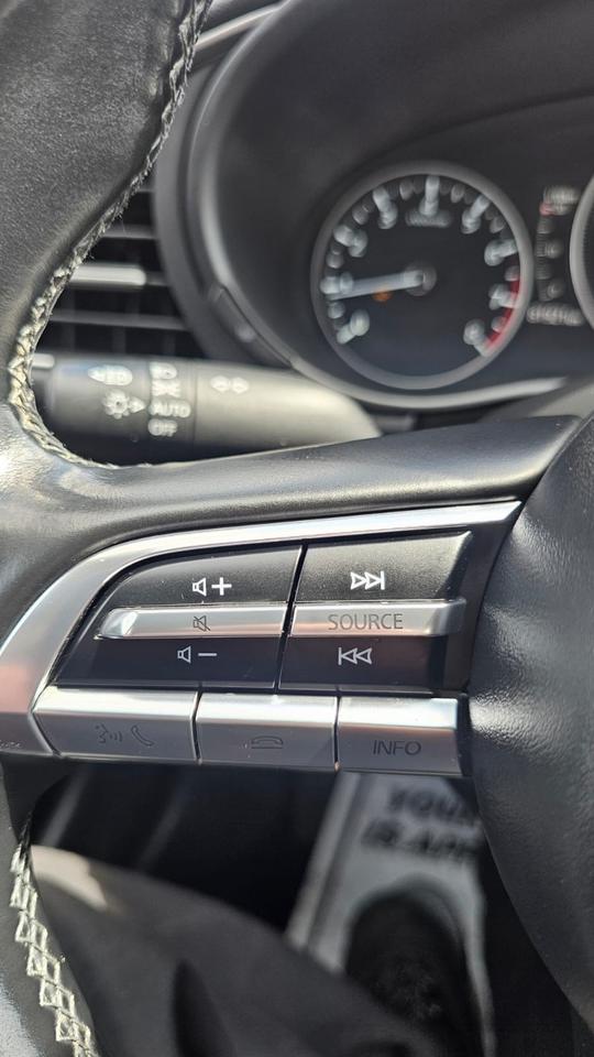2022 Mazda MAZDA3 GS Photo
