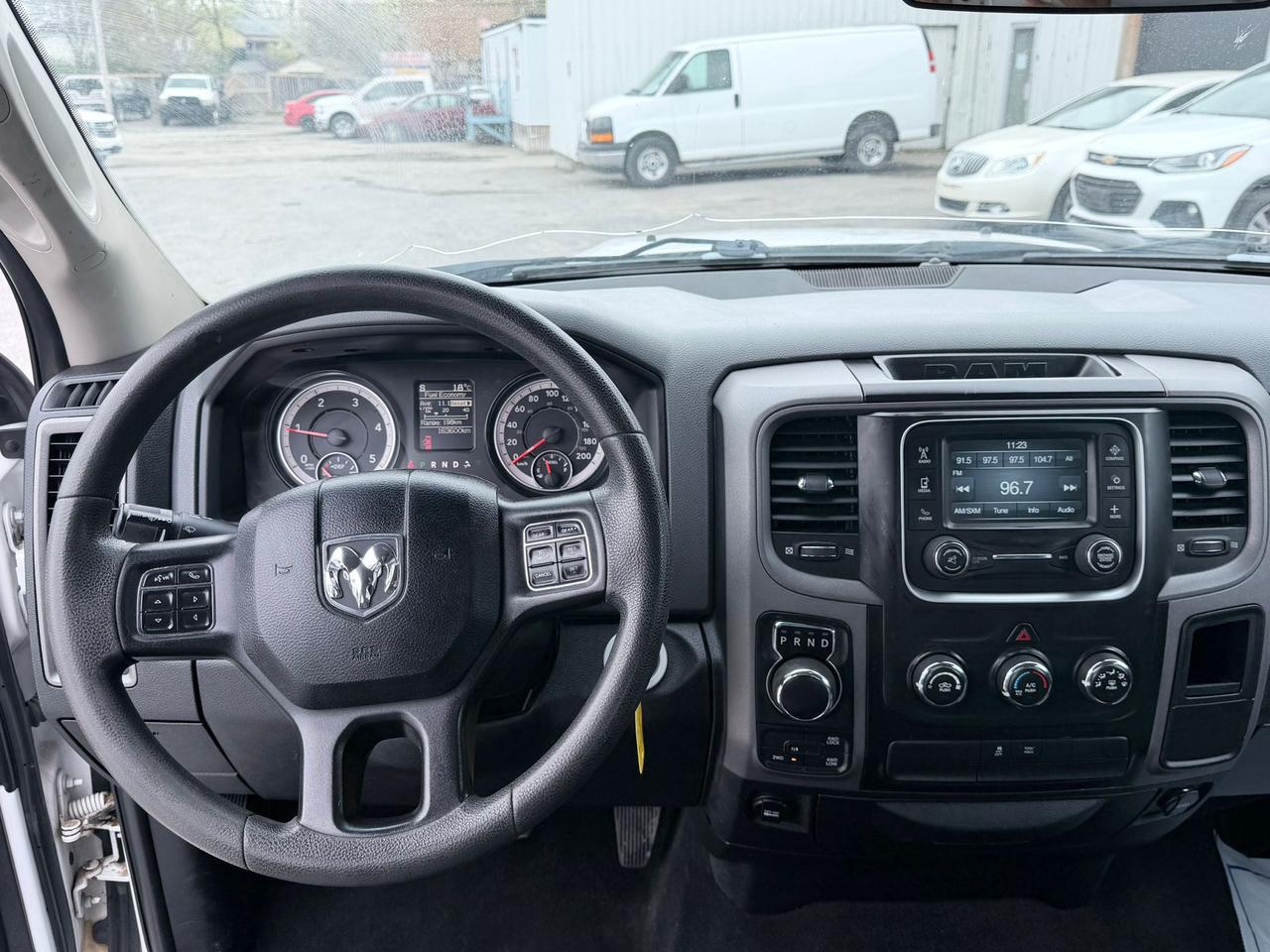 2018 RAM 1500 TRADESMAN CREW CAB SHORT BED Photo