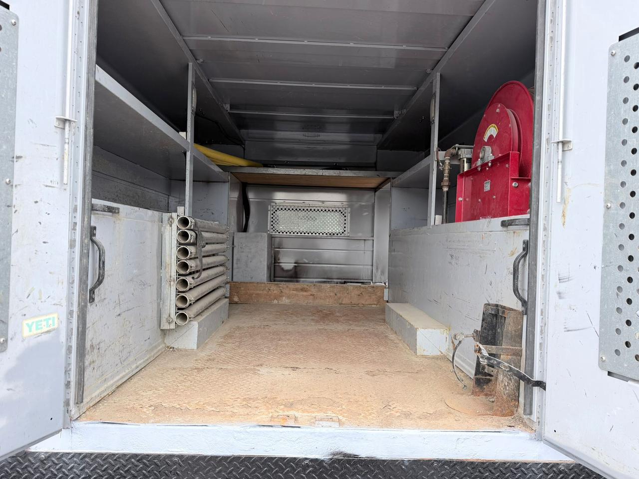 2015 Ford F-550 XLT REGULAR CAB - CHASSIS BED Photo