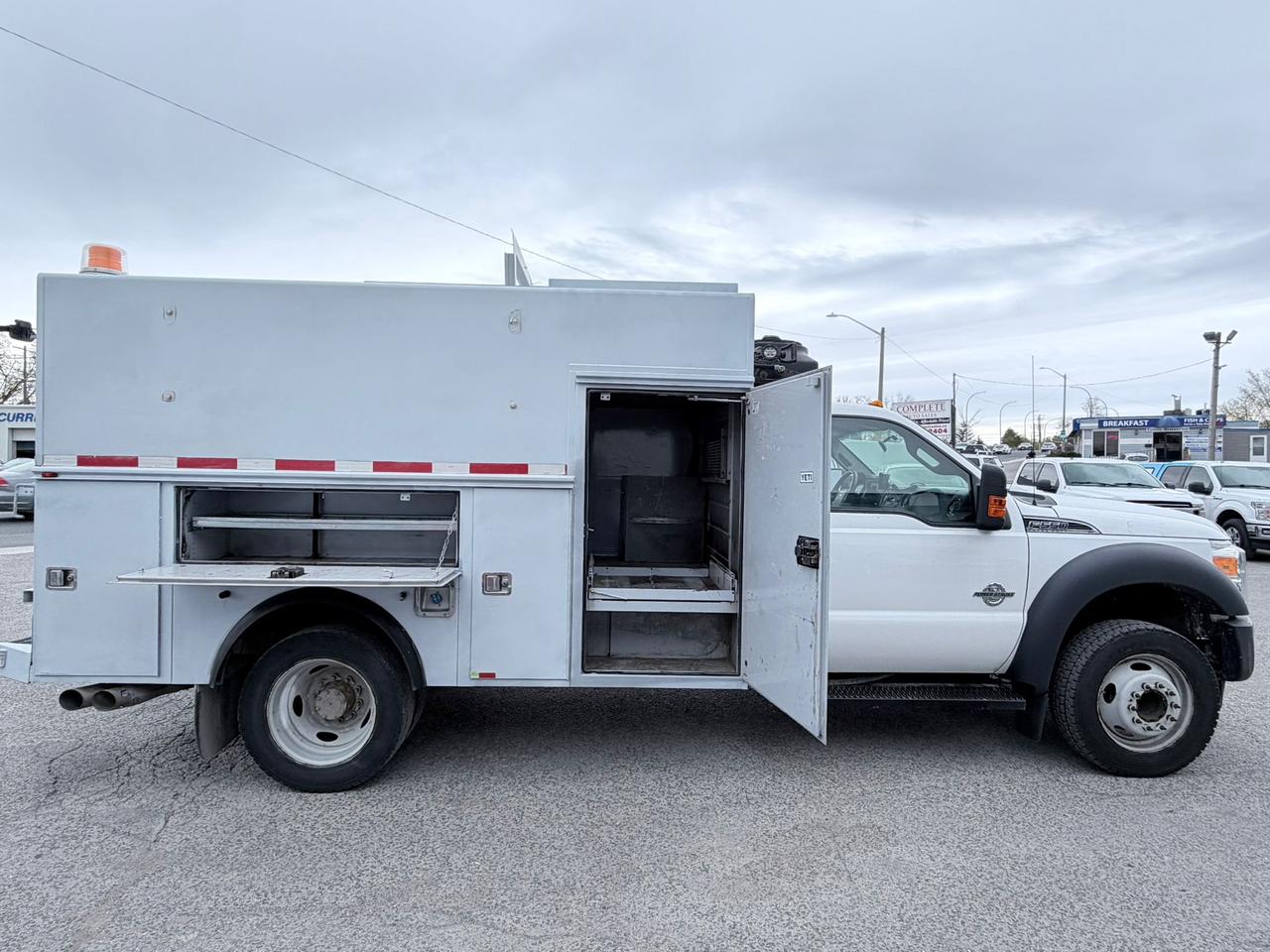 2015 Ford F-550 XLT REGULAR CAB - CHASSIS BED Photo