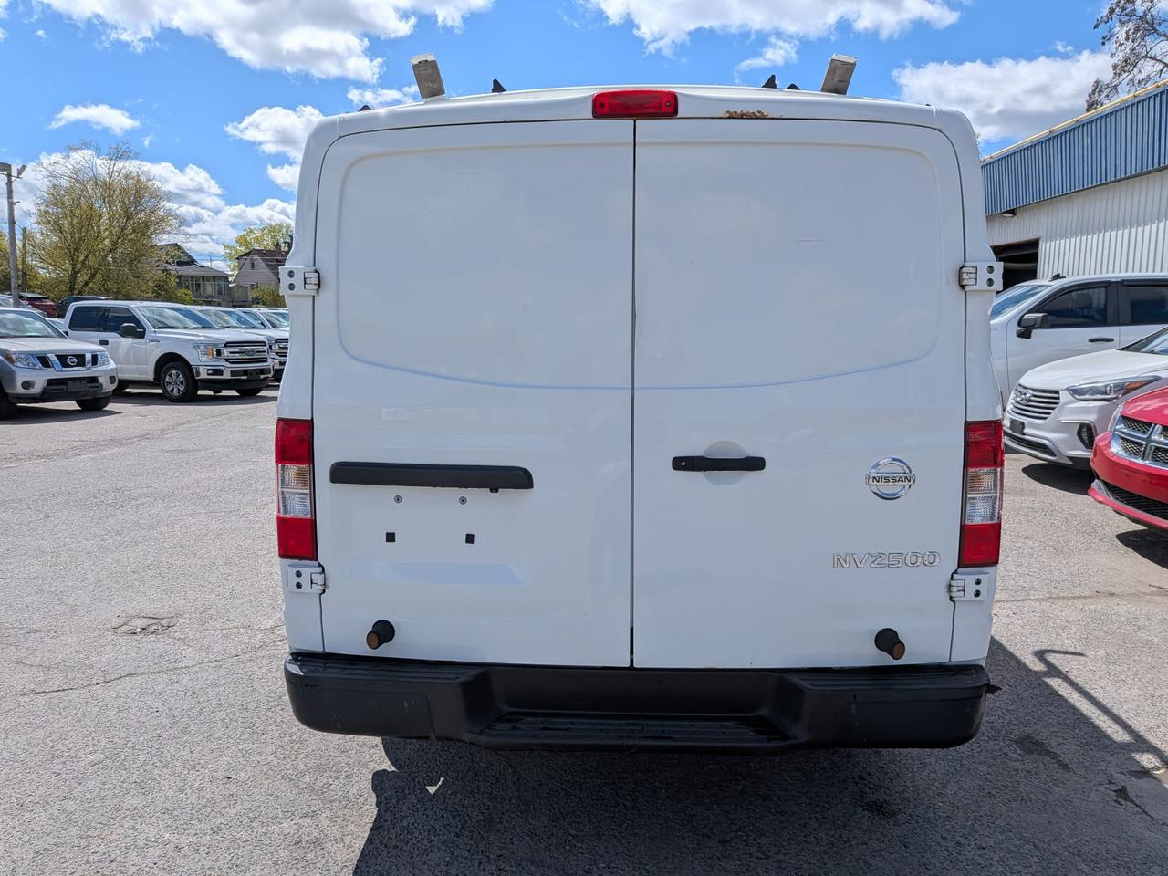 2018 Nissan NV Cargo 2500 Photo4