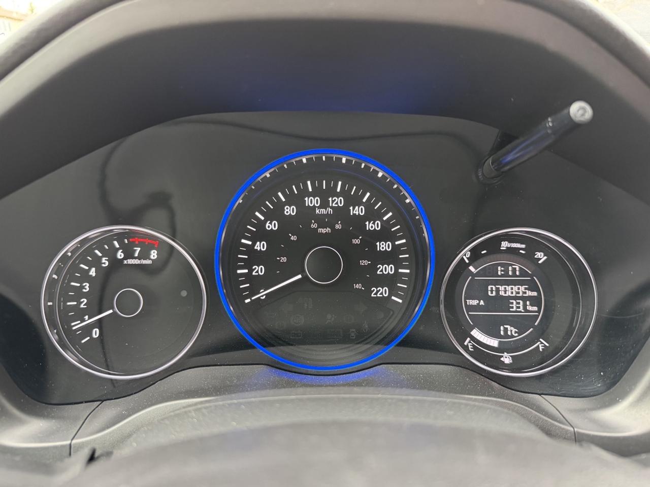 2017 Honda HR-V LX 6-SPEED Photo