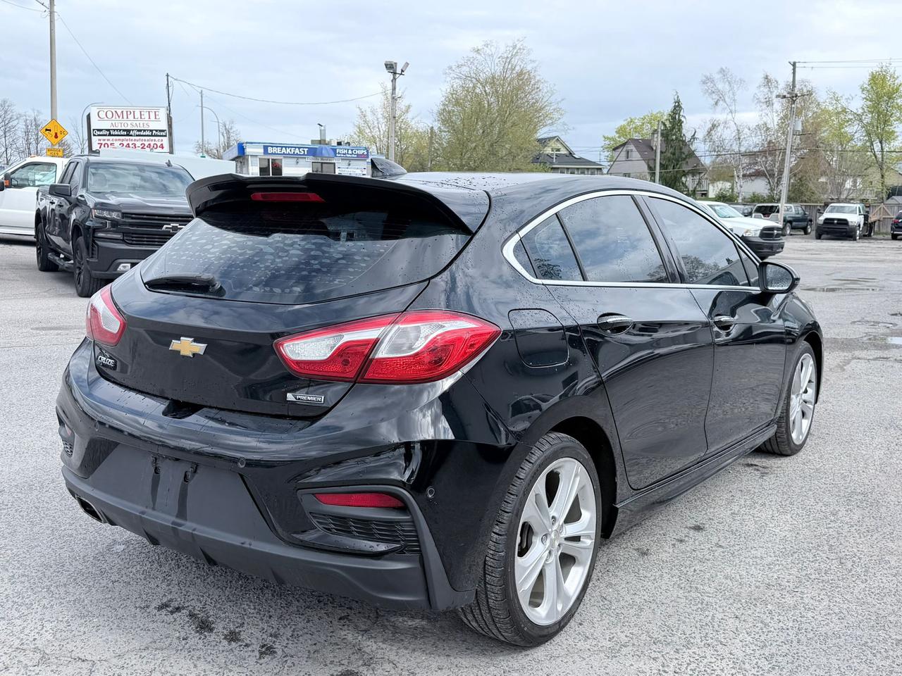 2018 Chevrolet Cruze Premier Photo