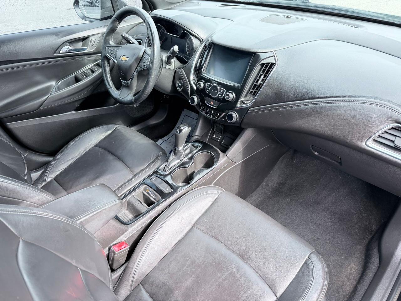 2018 Chevrolet Cruze Premier Photo