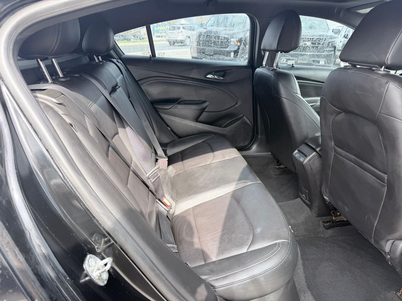 2018 Chevrolet Cruze Premier Photo