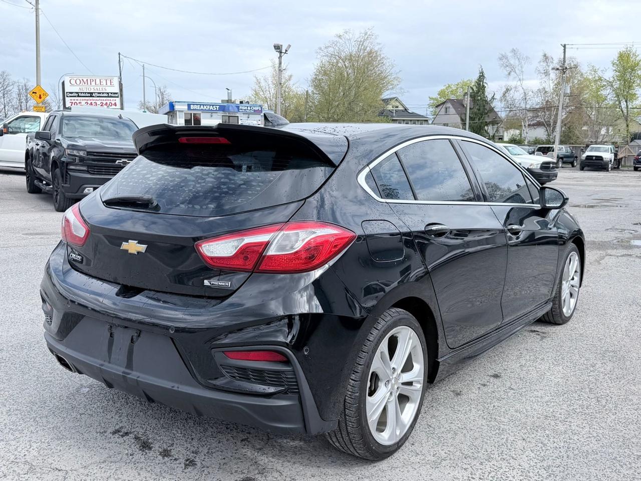 2018 Chevrolet Cruze Premier Photo