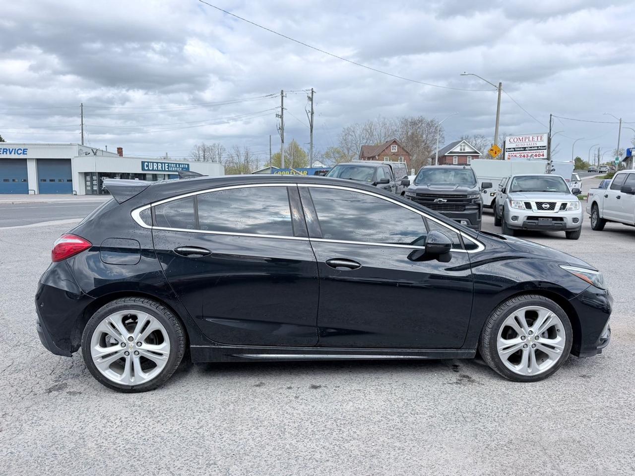 2018 Chevrolet Cruze Premier Photo