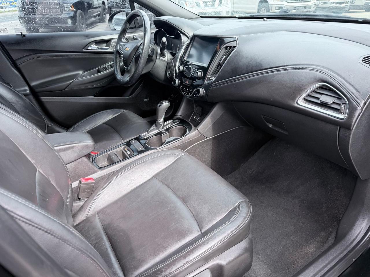2018 Chevrolet Cruze Premier Photo