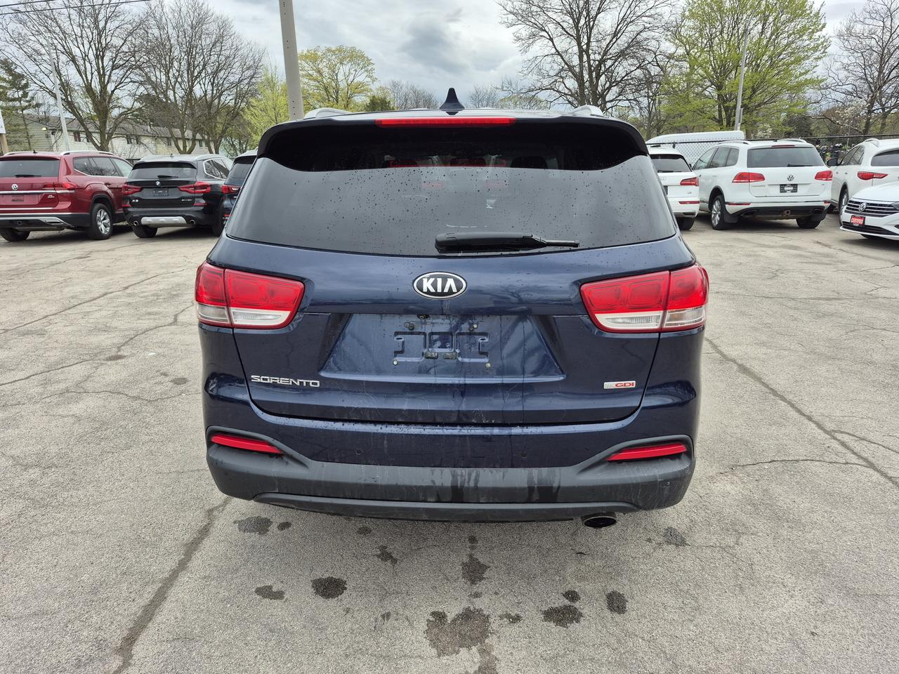 2017 Kia Sorento LX Photo