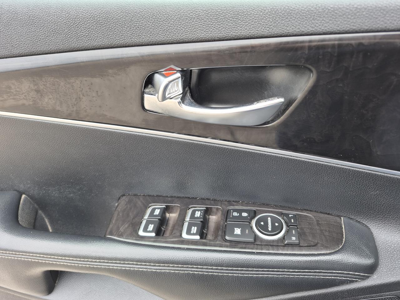 2017 Kia Sorento LX Photo