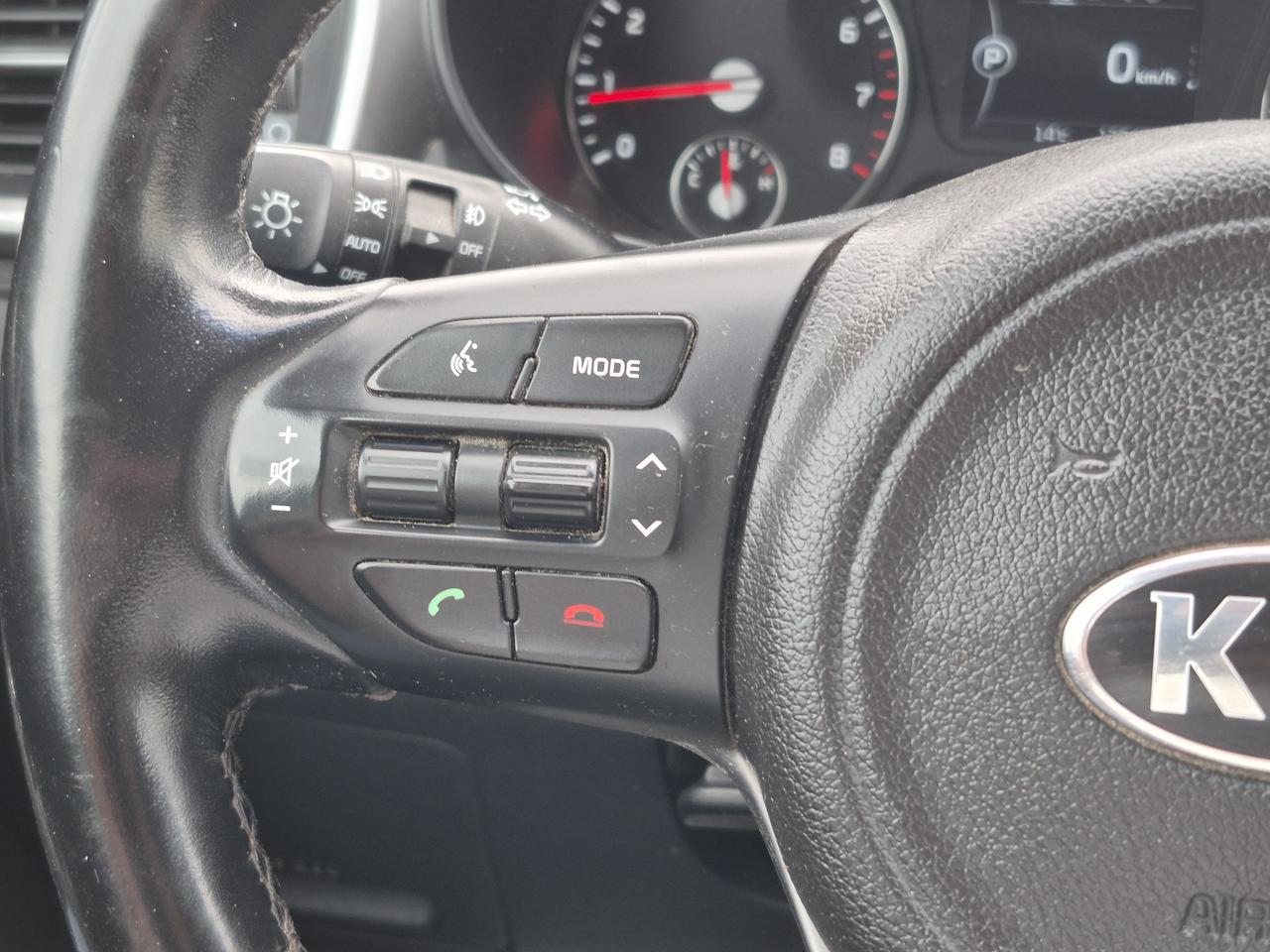 2017 Kia Sorento LX Photo