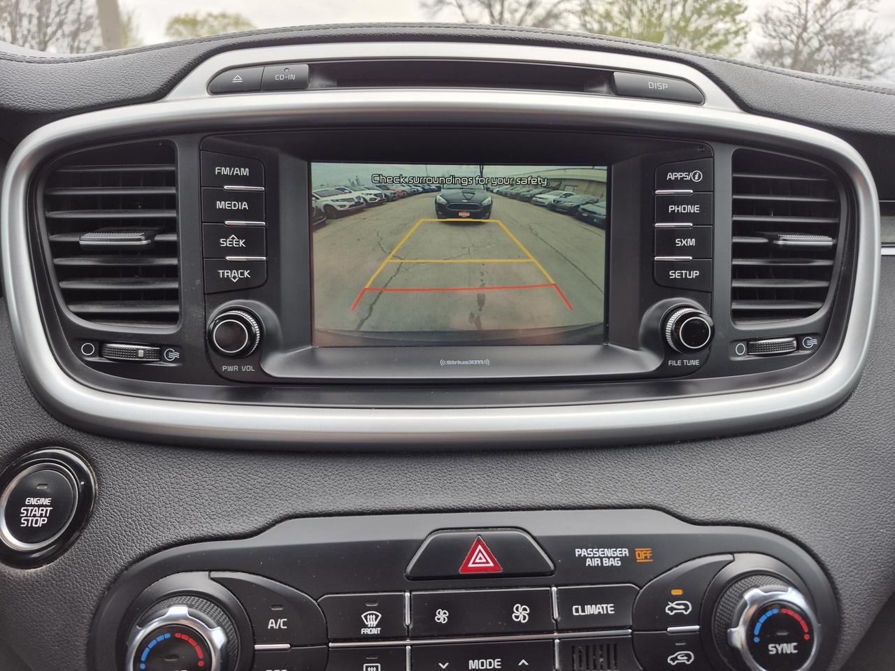 2017 Kia Sorento LX Photo