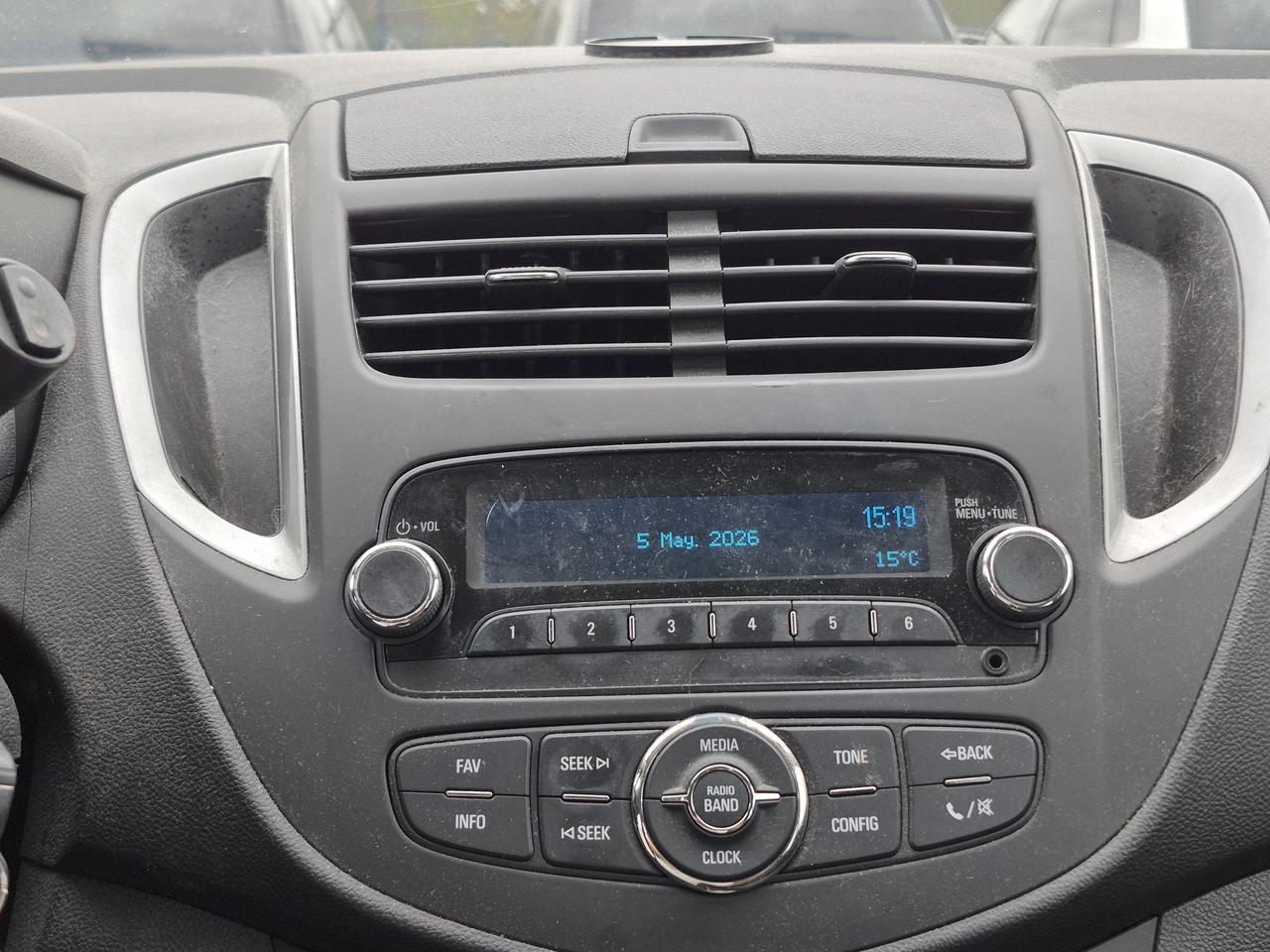 2016 Chevrolet Trax LS Photo