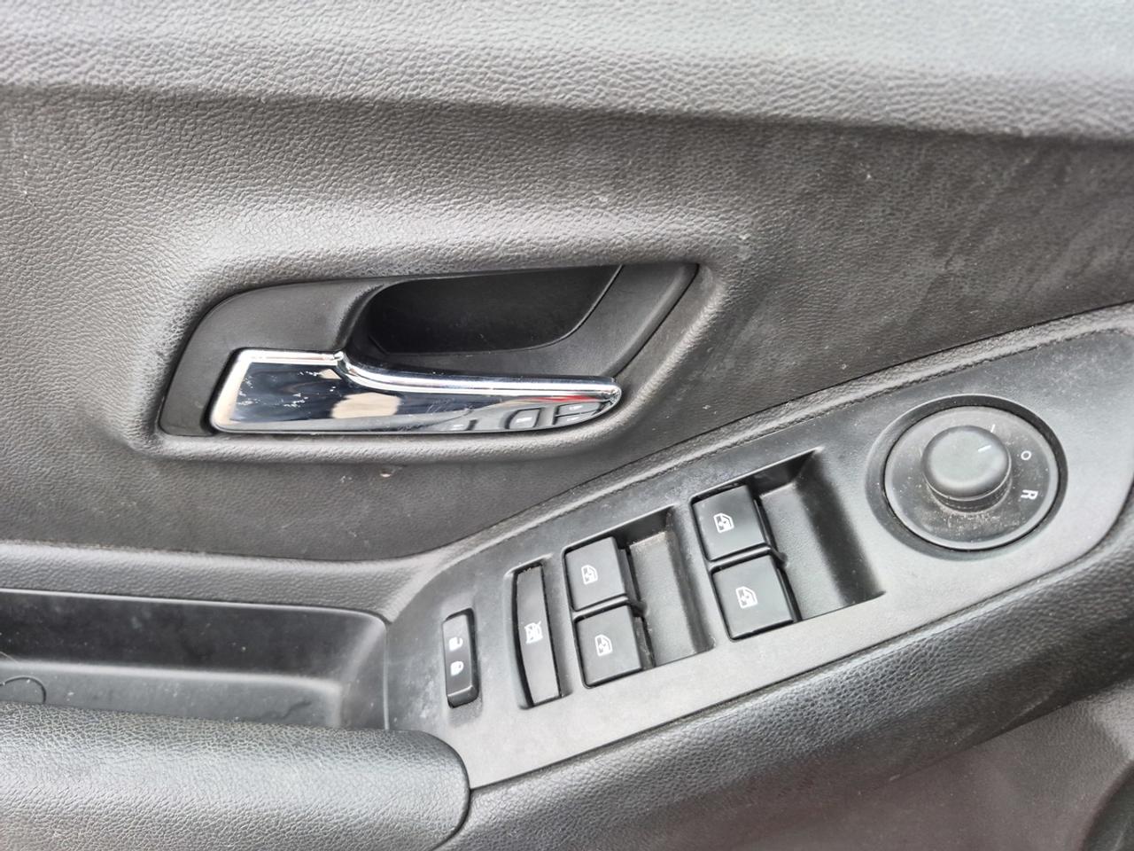 2016 Chevrolet Trax LS Photo
