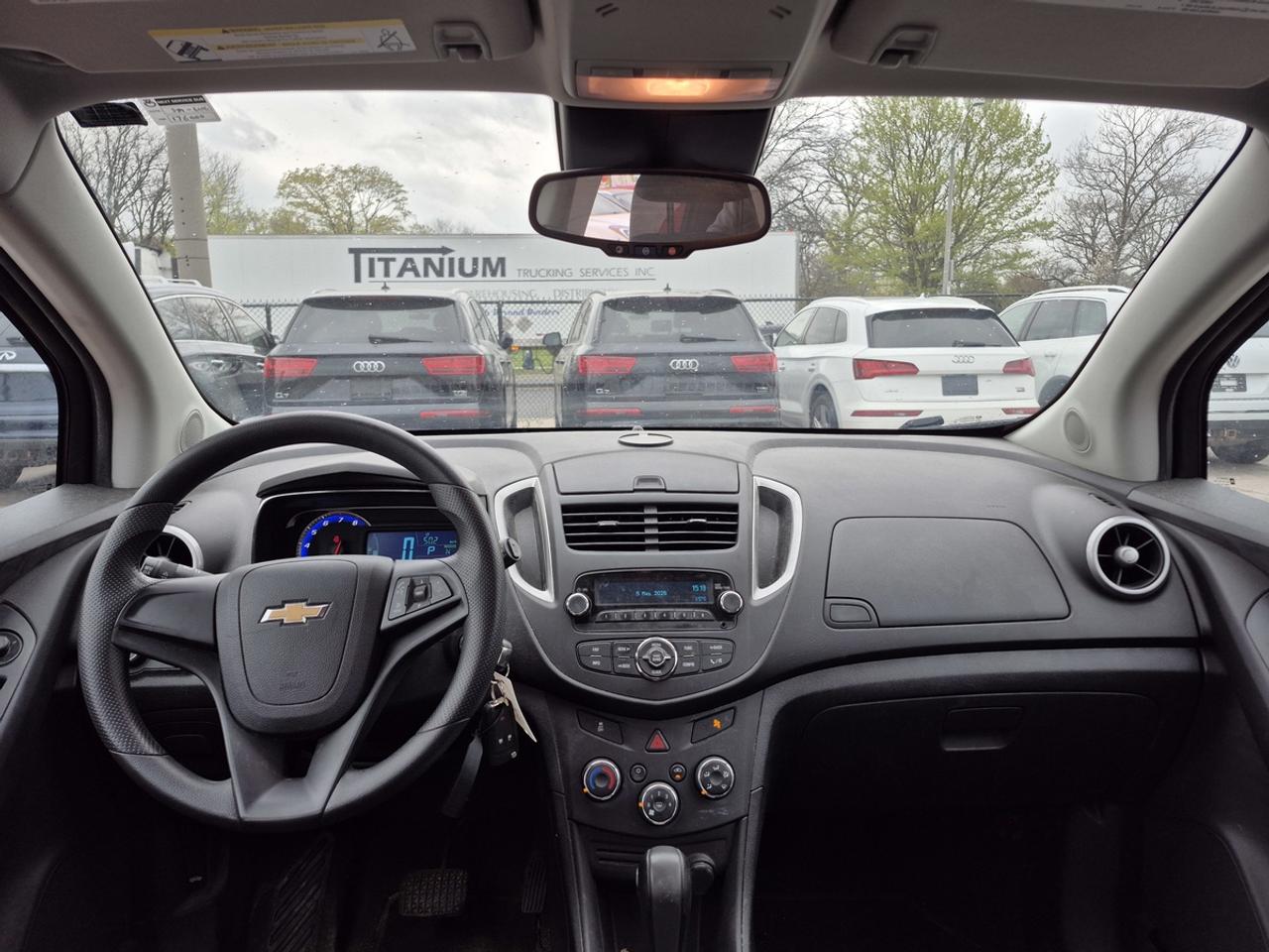 2016 Chevrolet Trax LS Photo
