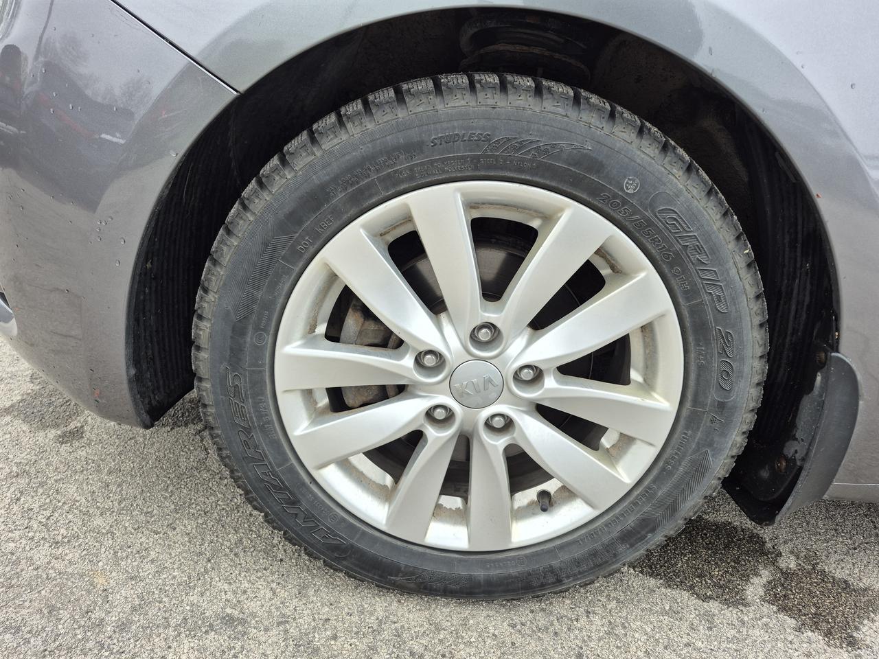 2015 Kia Forte LX Photo