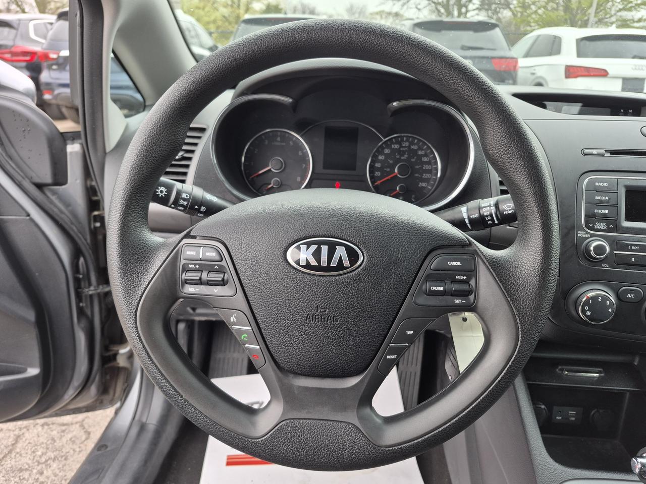 2015 Kia Forte LX Photo