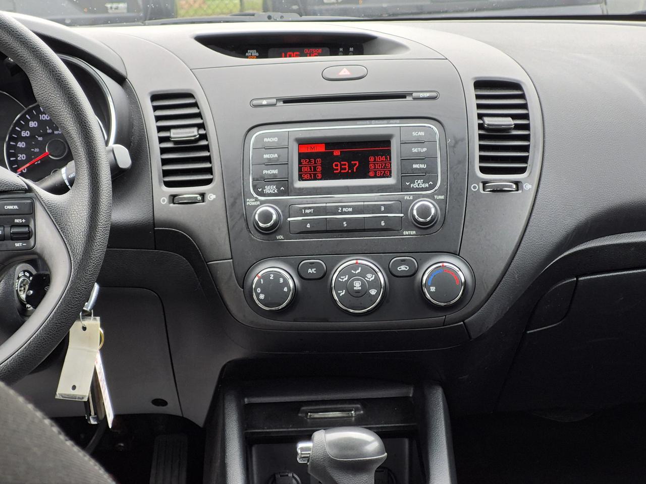 2015 Kia Forte LX Photo