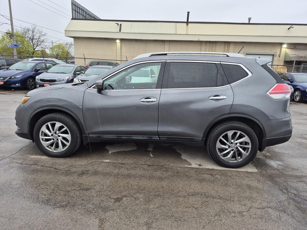 2015 Nissan Rogue SL Photo