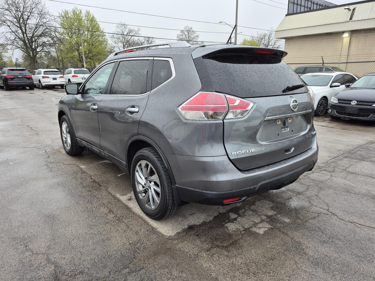 2015 Nissan Rogue SL Photo
