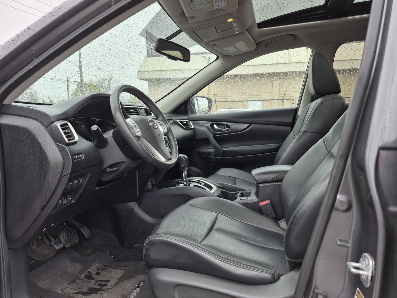 2015 Nissan Rogue SL Photo